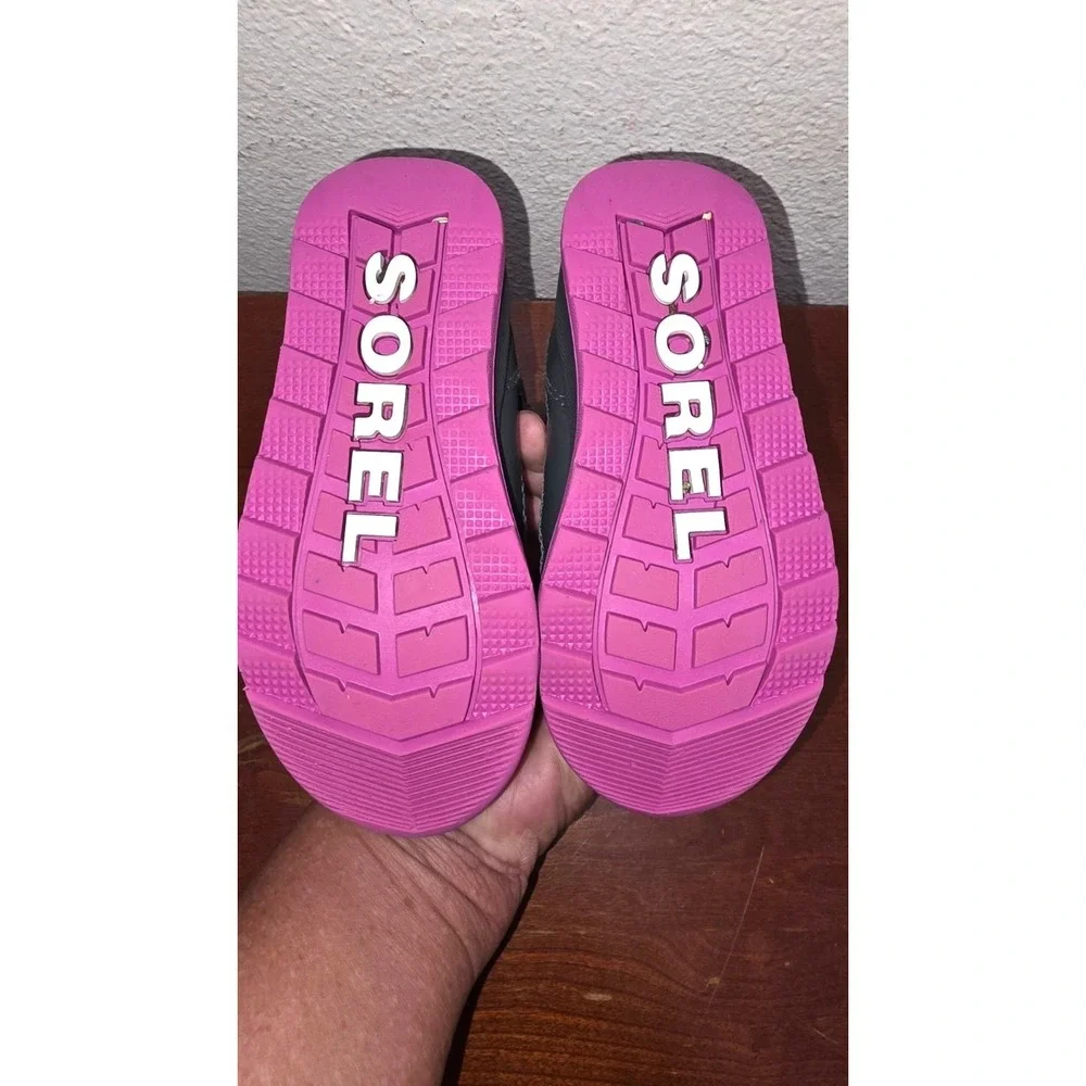 Sorel Girls Cerrelle Winter Boots Size 10‎ Gray & Pink Waterproof Insulated